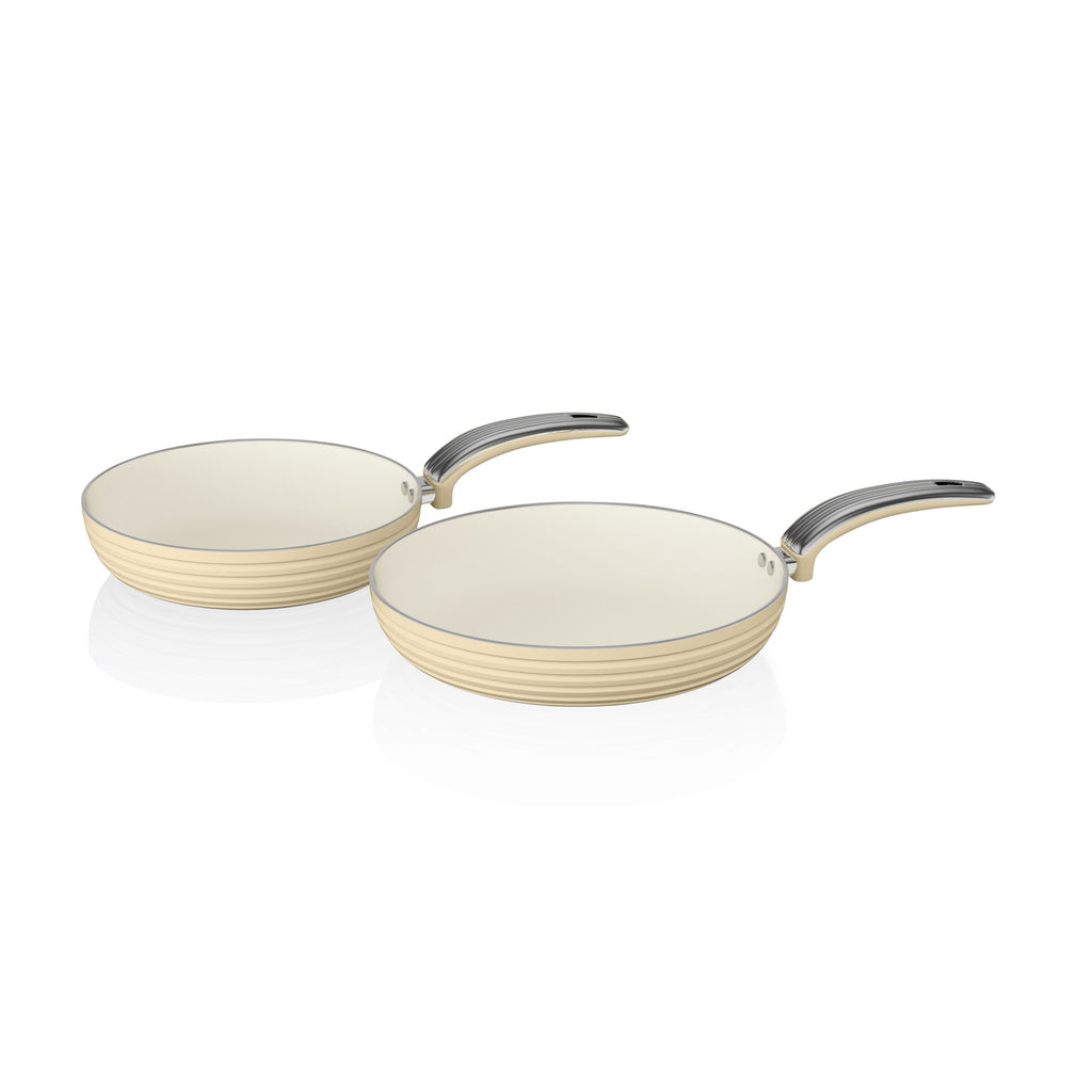 Swan Retro 3 Piece Saucepan Set – Swan USA